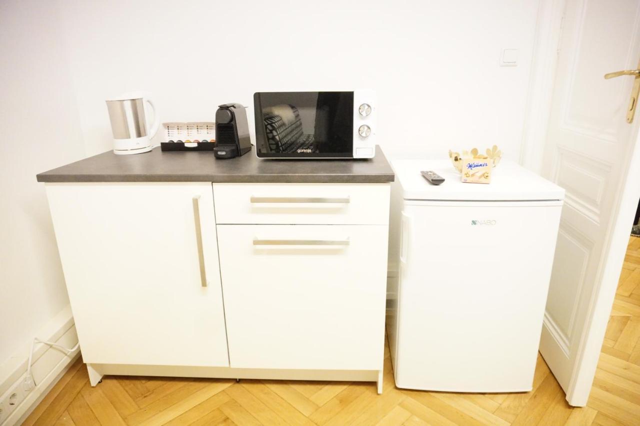 Urban City Apartment - Contactless Check-In Vienne Extérieur photo
